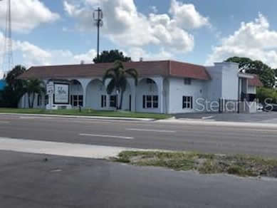 Florida Office Buildings For Sale - Let us help you buy or sell your next Office Building