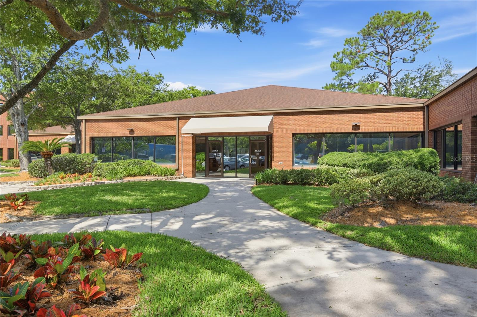 4 Office Buildings ( 18,500 sq ft) leased - 6.59% CAP Rate - Jacksonville $2,499,000