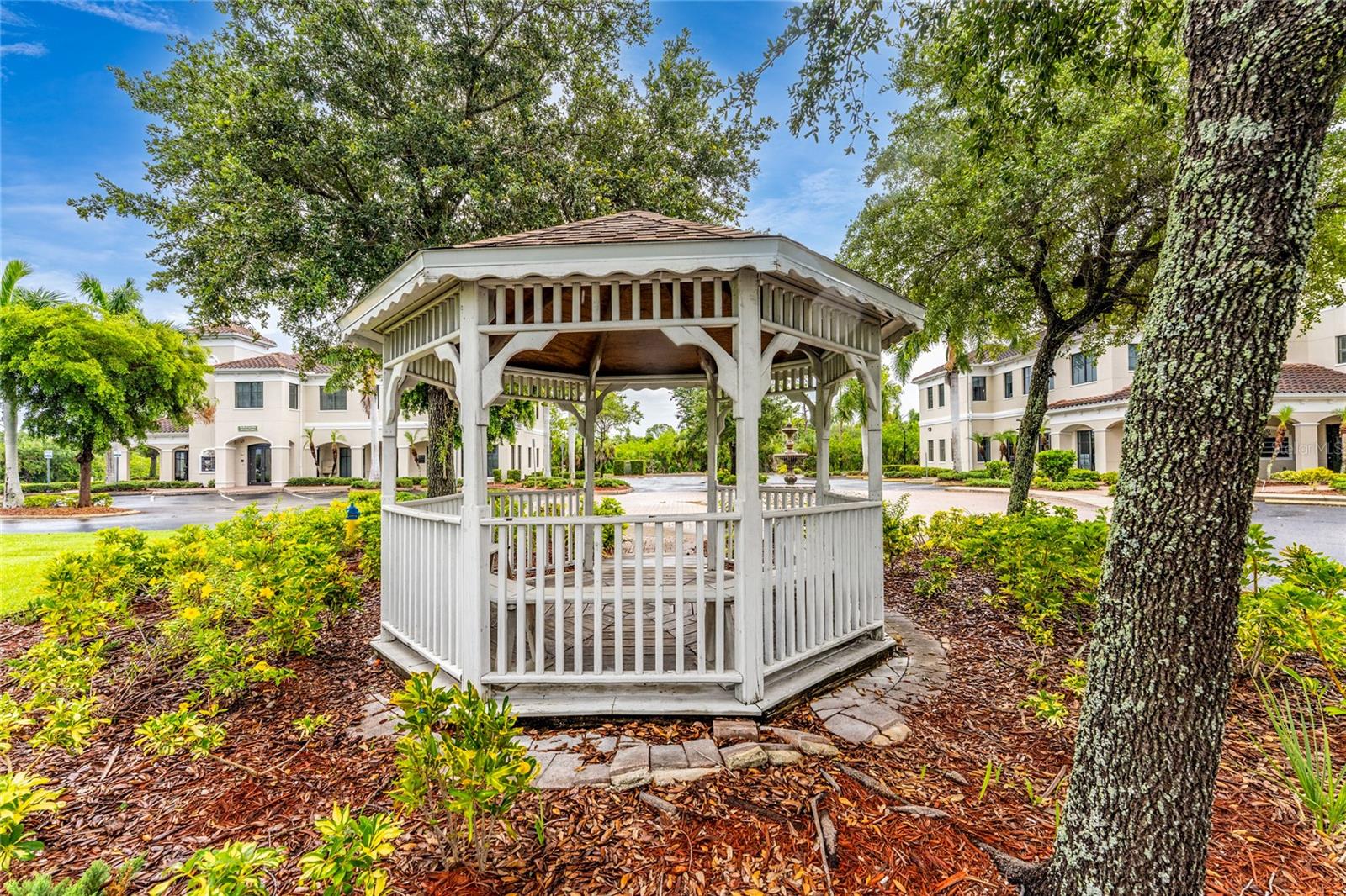 North Port / Sarasota Office Building For Sale - 28K Sq Ft - $5,950,000