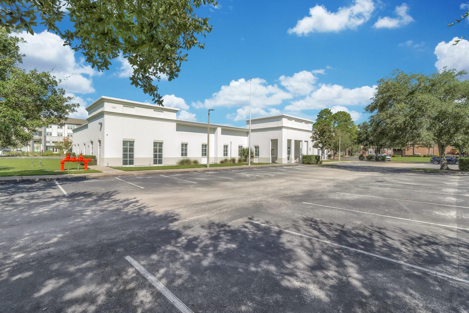 Large Office Building For Sale in Kissimmee, FL - 15,000 Sq Ft  $5,000,000