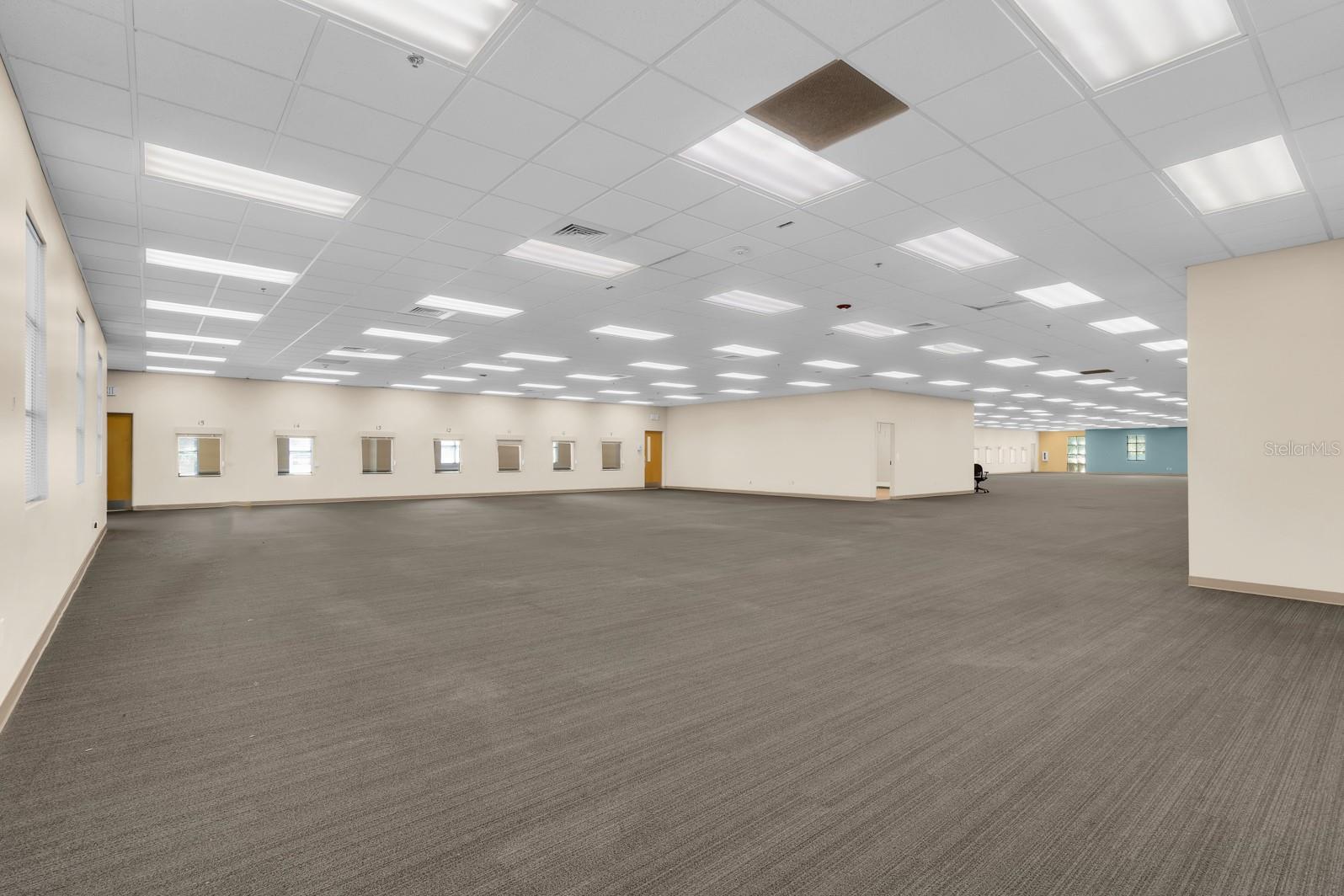 Large Office Building For Sale in Kissimmee, FL - 15,000 Sq Ft $5,000,000 Large Office Building For Sale in Kissimmee, FL - 15,000 Sq Ft $5,000,000
